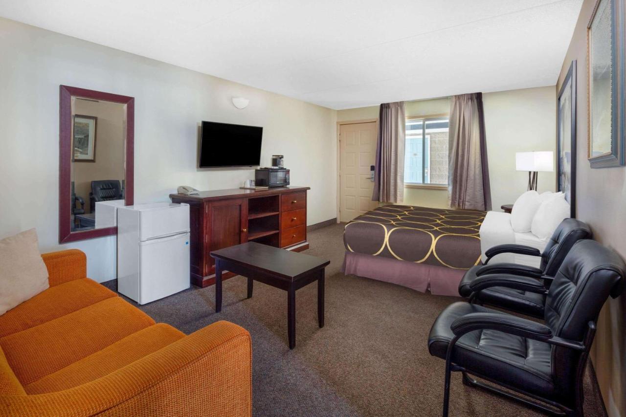 Super 8 By Wyndham Niagara Falls By The Falls Cataratas do Niágara Exterior foto