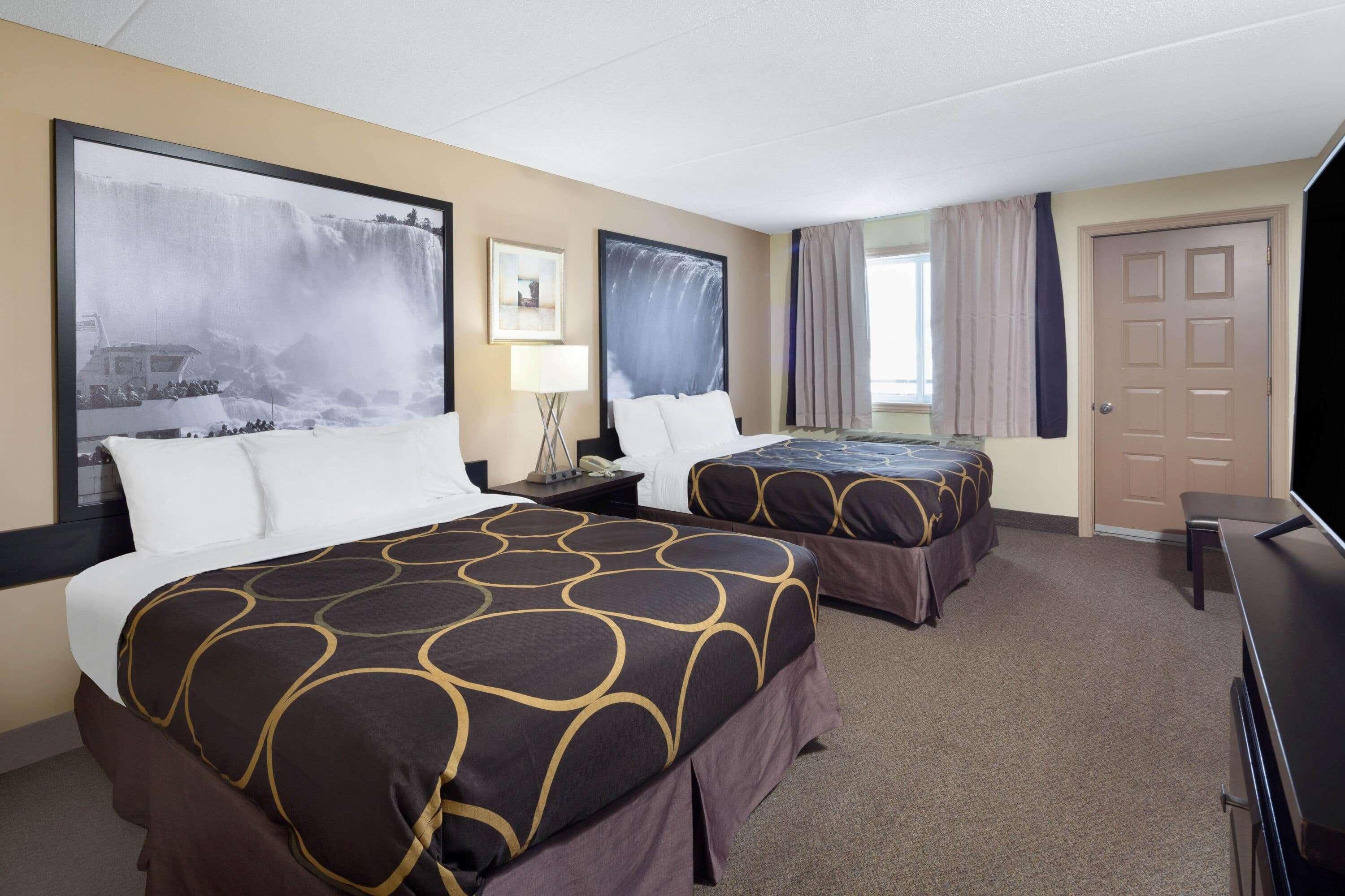 Super 8 By Wyndham Niagara Falls By The Falls Cataratas do Niágara Exterior foto