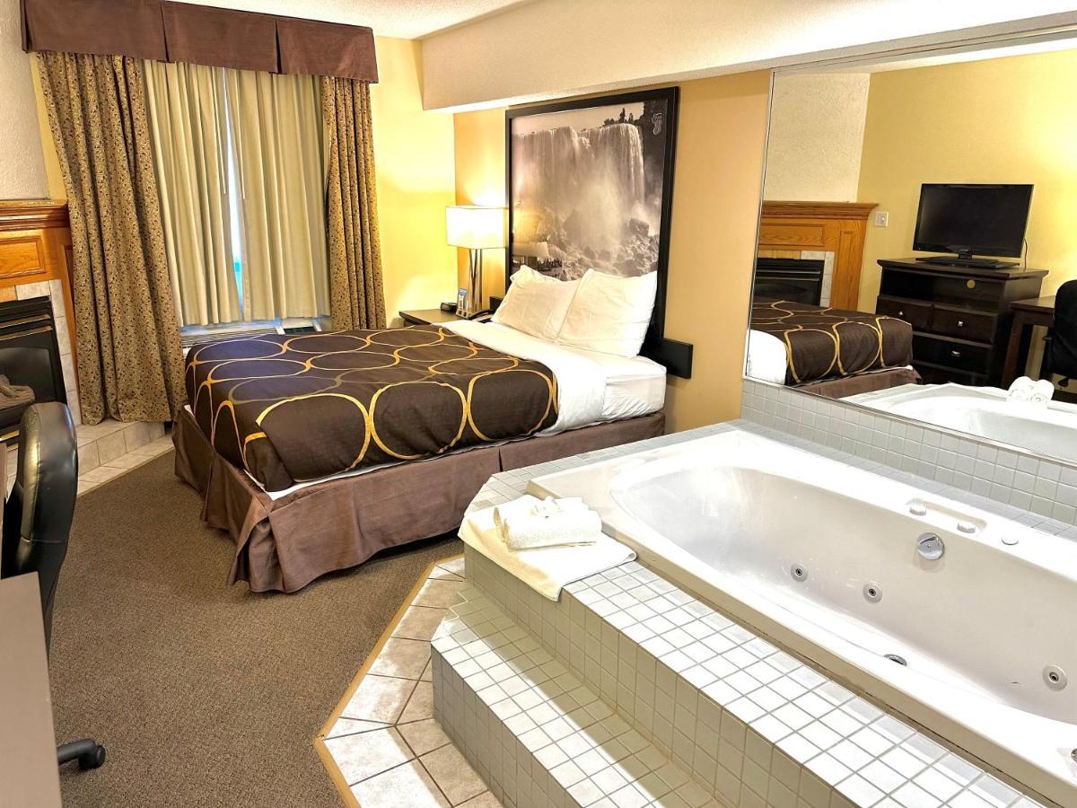 Super 8 By Wyndham Niagara Falls By The Falls Cataratas do Niágara Exterior foto
