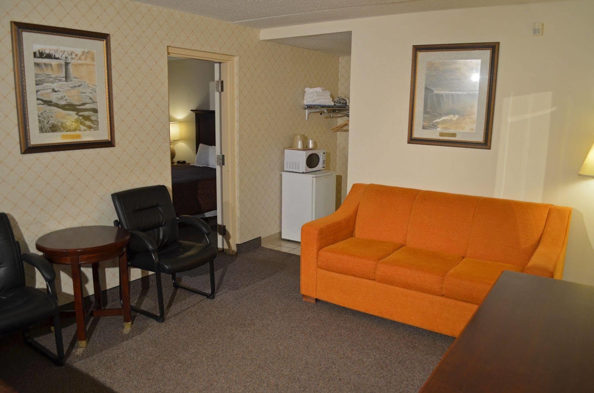 Super 8 By Wyndham Niagara Falls By The Falls Cataratas do Niágara Exterior foto